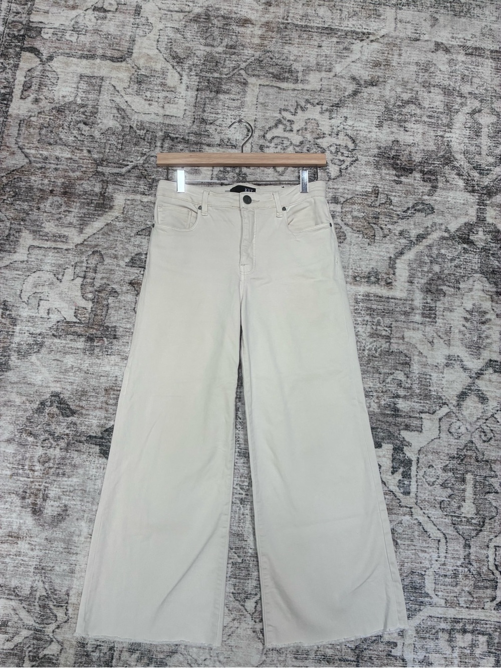 Kut From The Kloth-Meg Wide-Leg Jeans - Elegant High-Rise Style in Cream - Picture 3 of 6